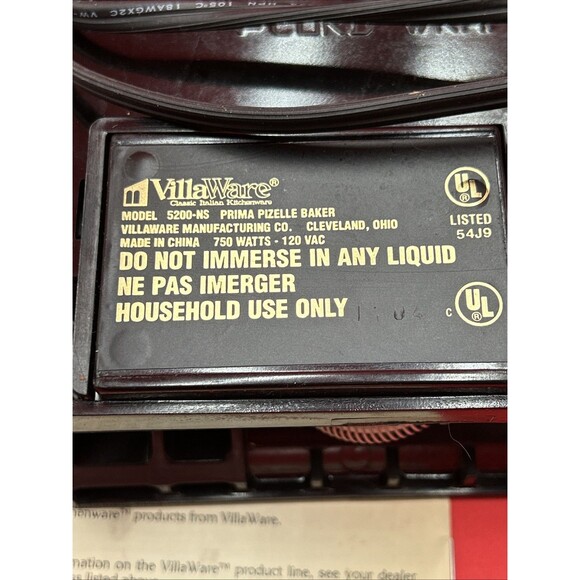 VillaWare Model 5200-NS Belgian Waffler Professional Electric Waffle Maker - Picture 5 of 5